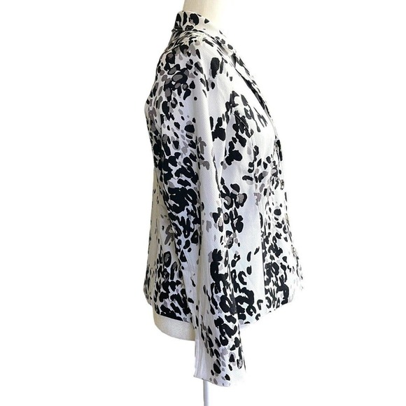 Laura Ashley Blazer Jacket size Petite Medium Animal Print Black White EUC - Picture 6 of 10